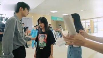 娛樂吃瓜小花兒,吃瓜小花兒的幕后故事