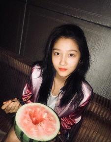 吃瓜娛樂(lè)圈關(guān)曉彤,娛樂(lè)圈的青春女神與成長(zhǎng)之路