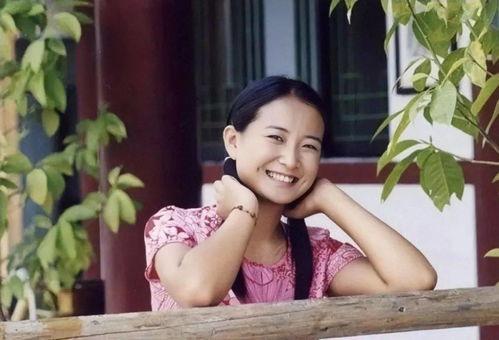 娛樂吃瓜醬賈玲,娛樂吃瓜界的“瓜王”，揭秘娛樂圈幕后故事