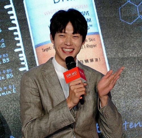 娛樂圈吃瓜小組名單公布,揭秘明星幕后故事，揭秘娛樂圈真相