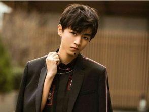 愛豆吃瓜娛樂醬王俊凱,從偶像到瓜界新貴，揭秘愛豆吃瓜娛樂醬的養(yǎng)成之路