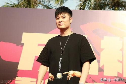 主角在娛樂圈現(xiàn)場(chǎng)吃瓜